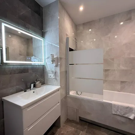 Odeska Astoria Fontan Apartamento *